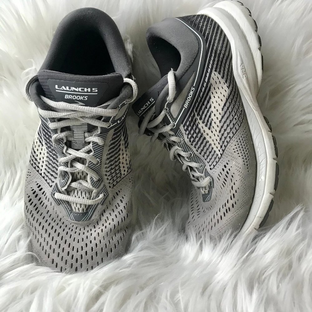 Brook Grey Launch 5 Running Shoe